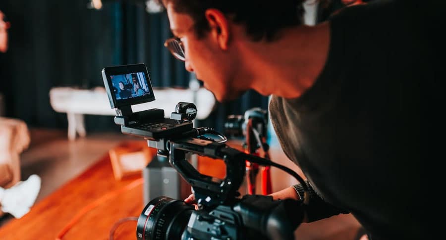 Gold Coast live streaming - brad on the job